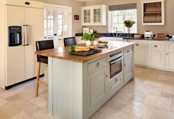 Как продумать дизайн острова на кухне